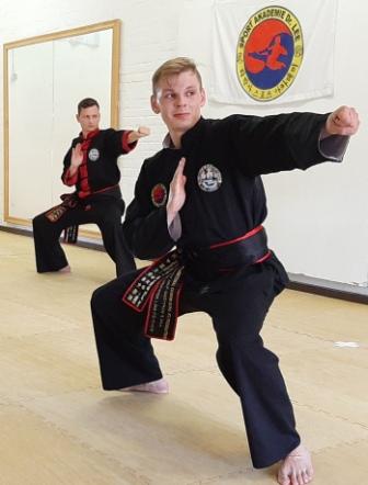 tl_files/sport_akademie/images/Trainer Christopher2b.jpg